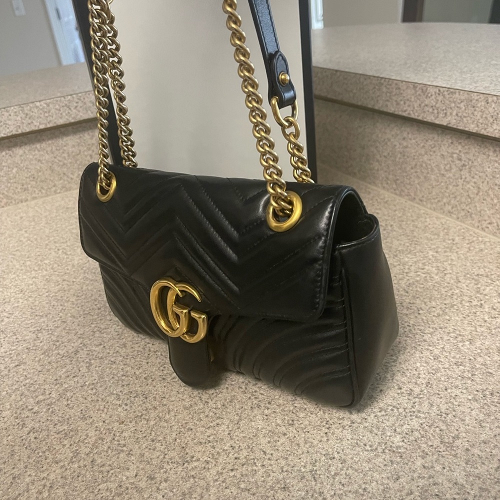 GG Marmont Small Shoulder Bag